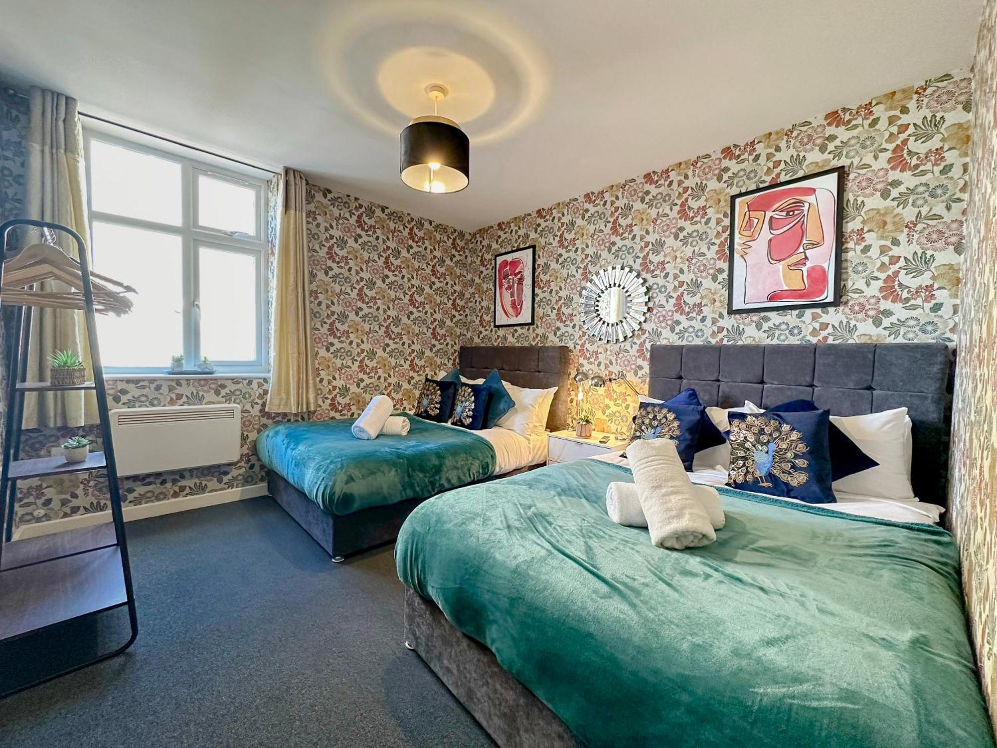 Luxury Boutique Apartments Block Free Street Parking Hounslow Exterior photo