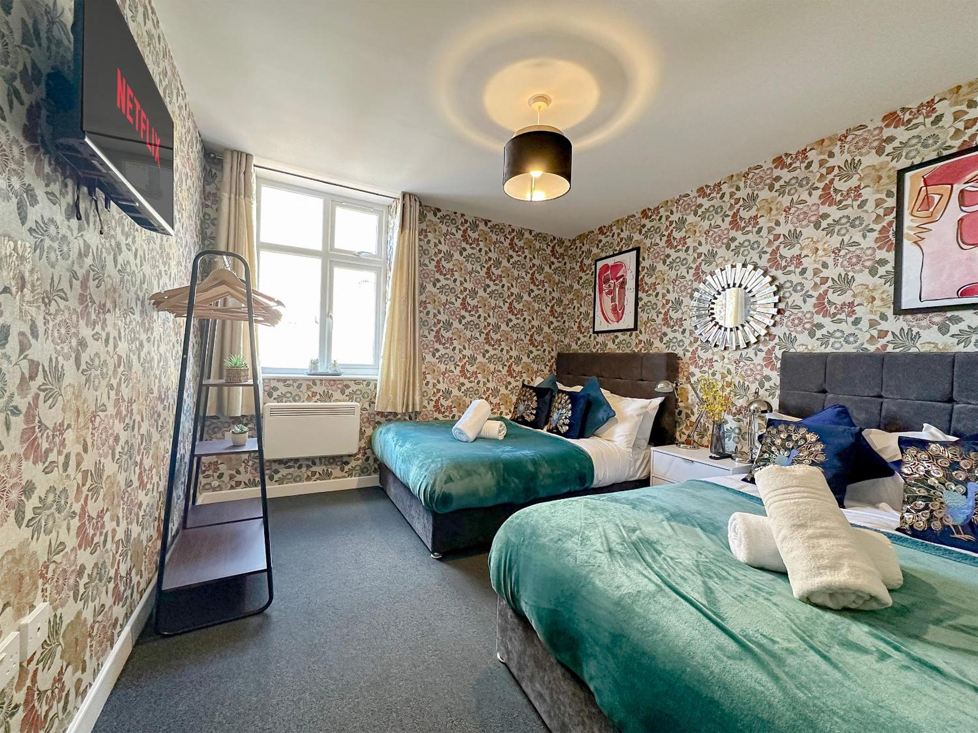 Luxury Boutique Apartments Block Free Street Parking Hounslow Exterior photo