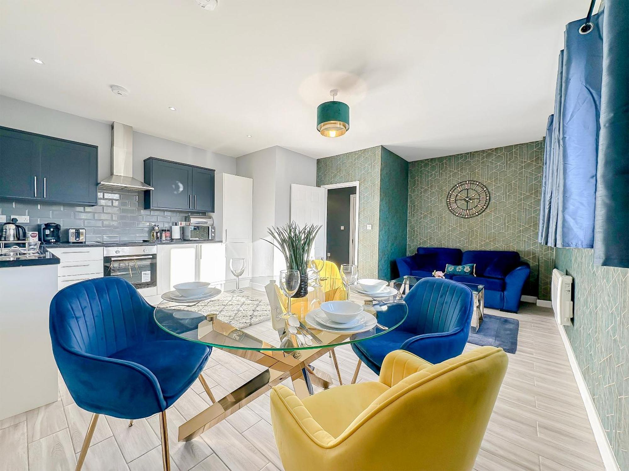 Luxury Boutique Apartments Block Free Street Parking Hounslow Exterior photo